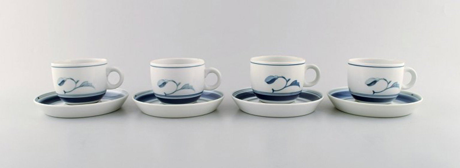 B&G, Bing & Grondahl. Corinth coffee cup in hand painted porcelain with saucer. Set of 4. Model: Brand: Bing & Grøndahl B&G, Bing & Grondahl. Corinth coffee cup in hand painted porcelain with saucer. Set of 4. Model number: 305. Reserve: $88.00 Shipping: Domestic: Shipping rates are determin