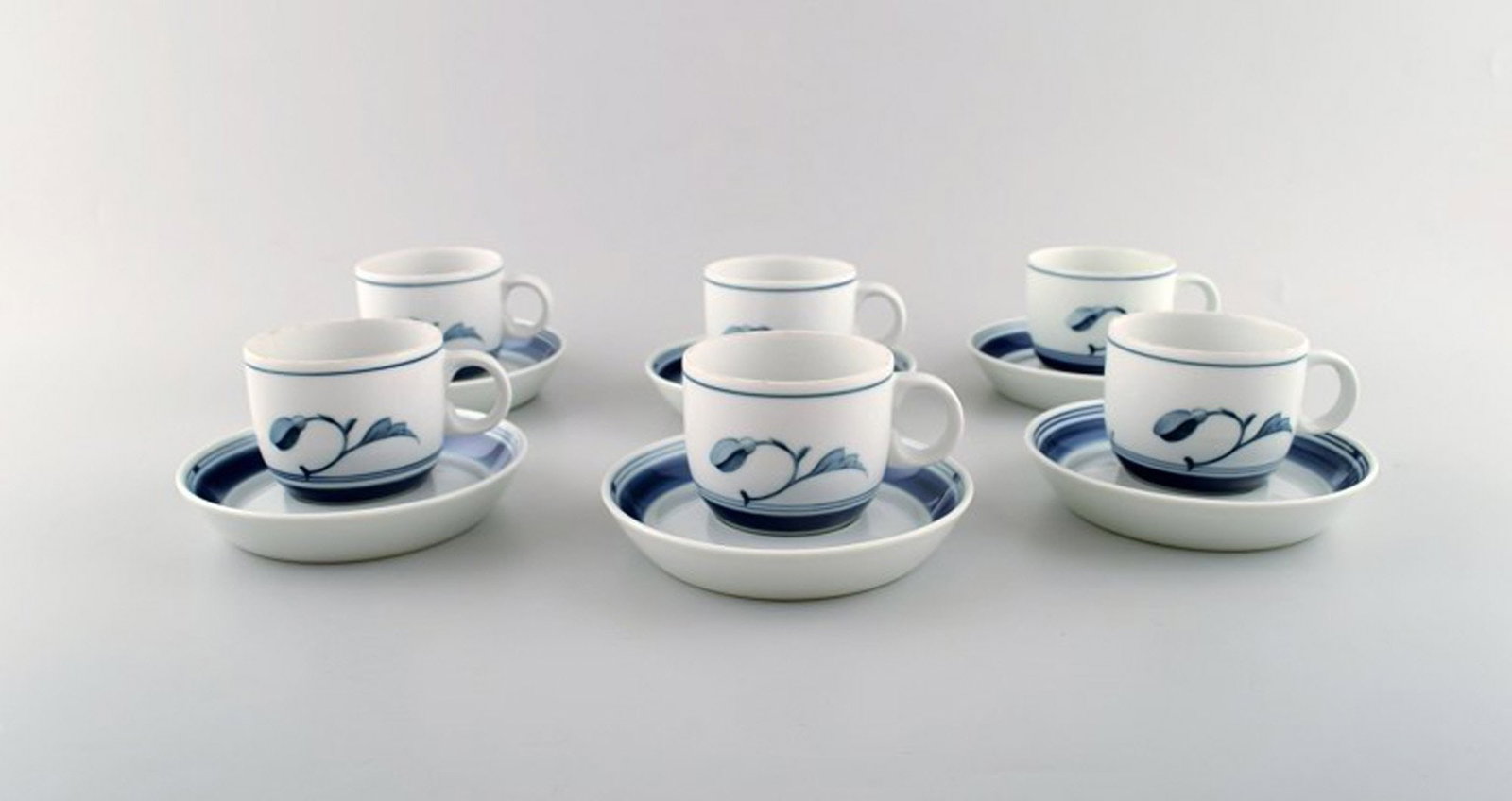 B&G, Bing & Grondahl. Corinth coffee cup in hand painted porcelain with saucer. Set of 6. Model: Brand: Bing & Grøndahl B&G, Bing & Grondahl. Corinth coffee cup in hand painted porcelain with saucer. Set of 6. Model number: 305. Reserve: $210.00 Shipping: Domestic: Shipping rates are
