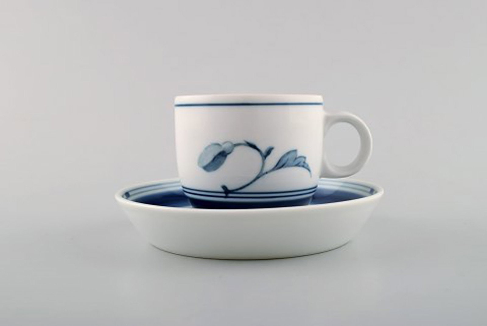 B&G, Bing & Grondahl. Corinth mocha cup in hand painted porcelain with saucer. Set of 4. Model - 2