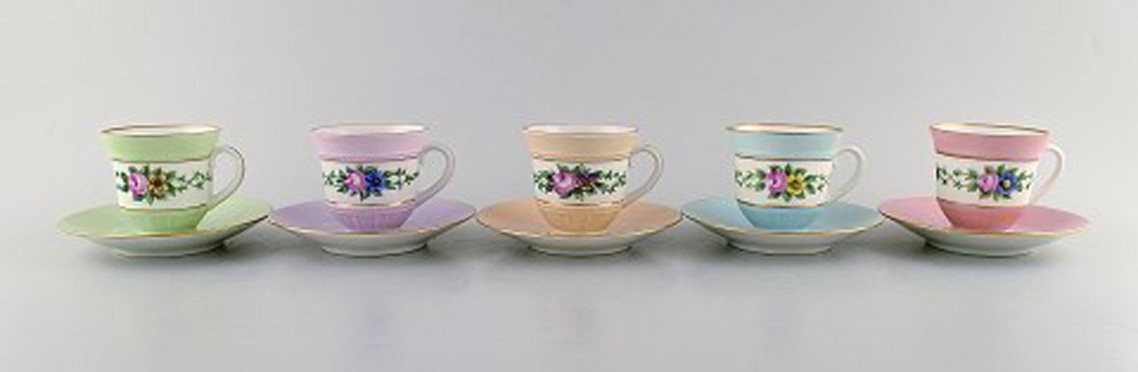 Five early Bing and Grondahl coffee cups with saucers. Hand-painted flower decoration and overglaze. - 2