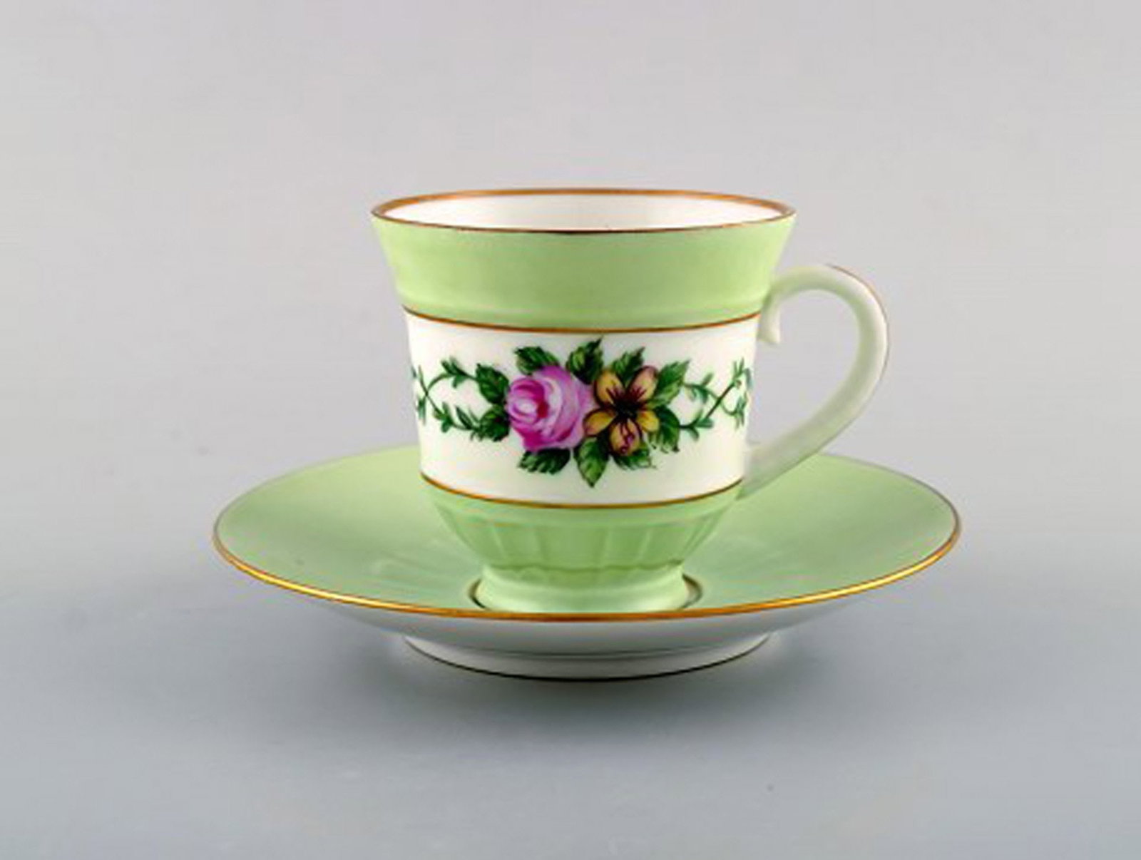 Five early Bing and Grondahl coffee cups with saucers. Hand-painted flower decoration and overglaze. - 4