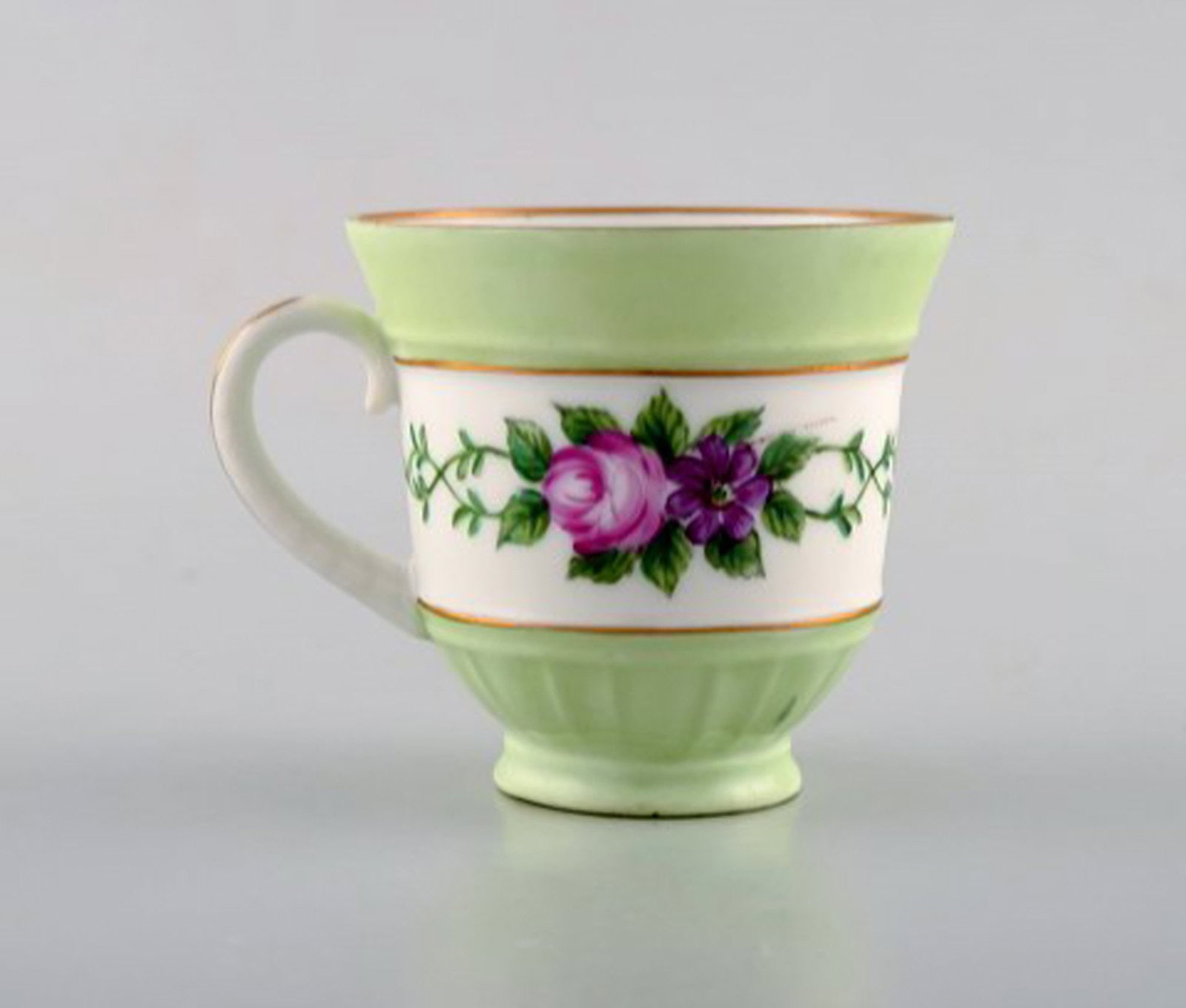 Five early Bing and Grondahl coffee cups with saucers. Hand-painted flower decoration and overglaze. - 6