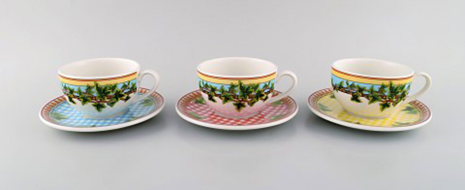 Gianni Versace for Rosenthal. Five large "Ivy Leaves" teacups with saucers. Late 20th century. - 2