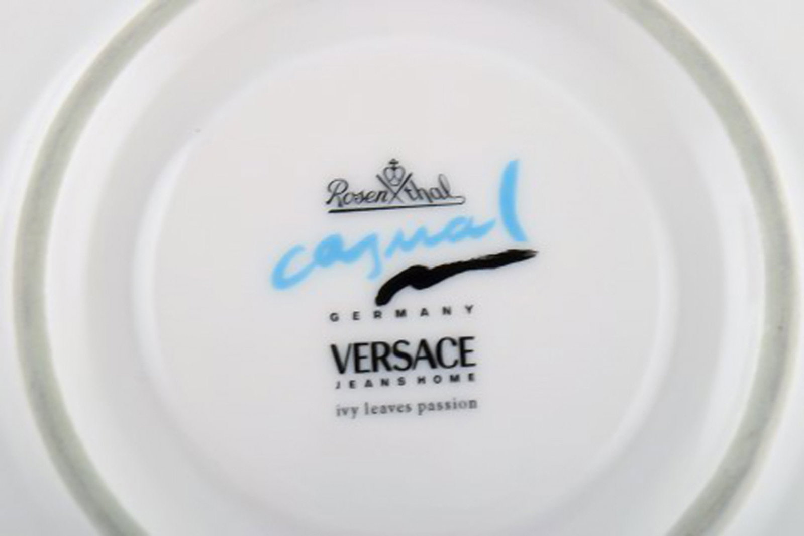 Gianni Versace for Rosenthal. Five large "Ivy Leaves" teacups with saucers. Late 20th century. - 6