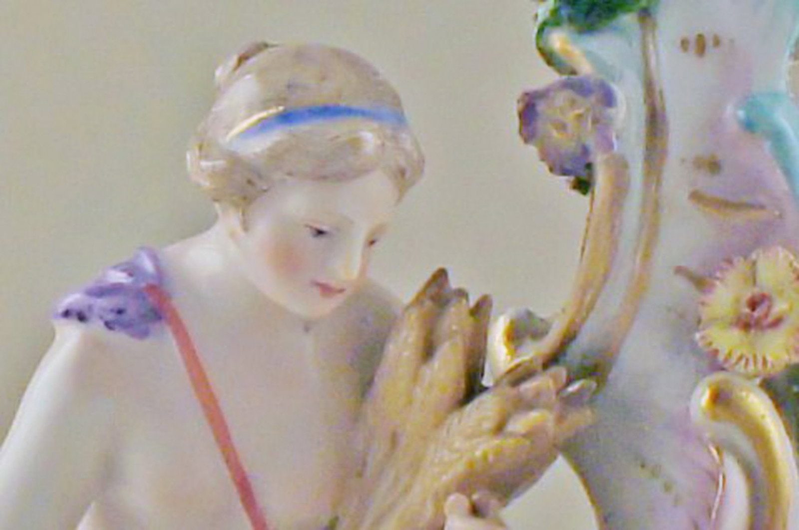 Meissen, pair of antique candlesticks. - 7