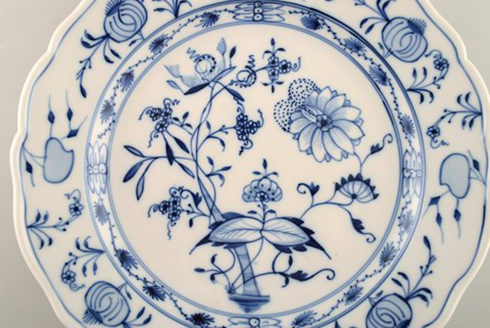 Stadt Meissen onion pattern. Salad plate. Two pieces in stock. Mid 20th century. - 5