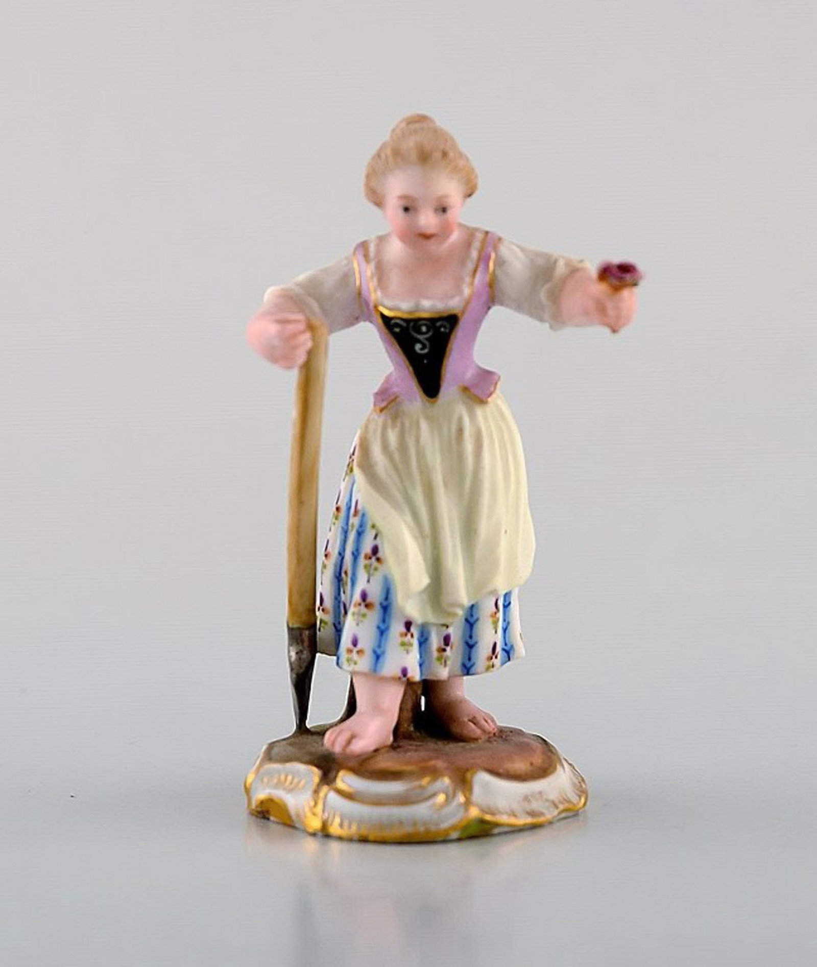 Rare antique Meissen miniature figure after Johann Joachim Kändler in hand-painted porcelain.: Brand: Meissen Rare antique Meissen miniature figure after Johann Joachim Kändler in hand-painted porcelain. Gardener. Dated 1850-80. Model Number 2869. Reserve: $525.00 Shipping: Domestic: