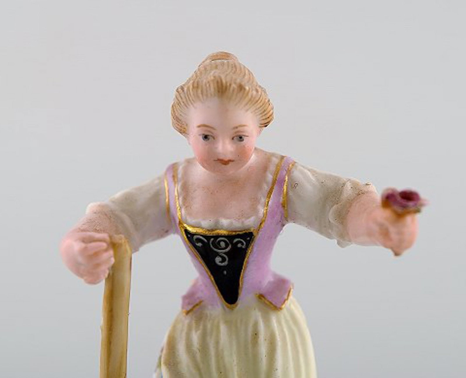 Rare antique Meissen miniature figure after Johann Joachim Kändler in hand-painted porcelain. - 5