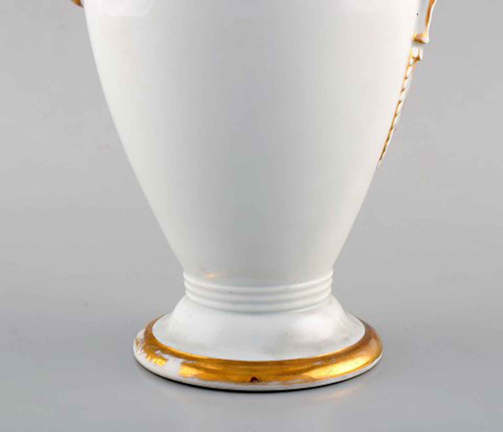Antique Meissen empire coffee pot with gold decoration. 19th century. - 3