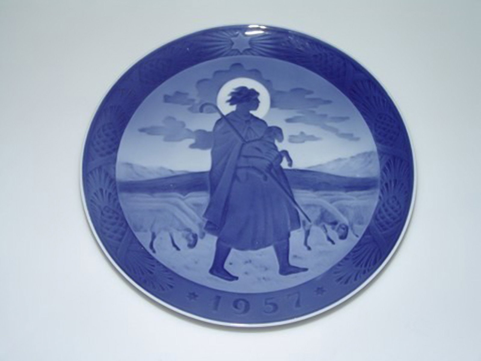 Royal Copenhagen Christmas plate 1957. Factory first. In good condition.: Brand: Royal Copenhagen Royal Copenhagen Christmas plate 1957. Factory first. In good condition. Reserve: $53.00 Shipping: Domestic: Shipping rates are determined by destination International: