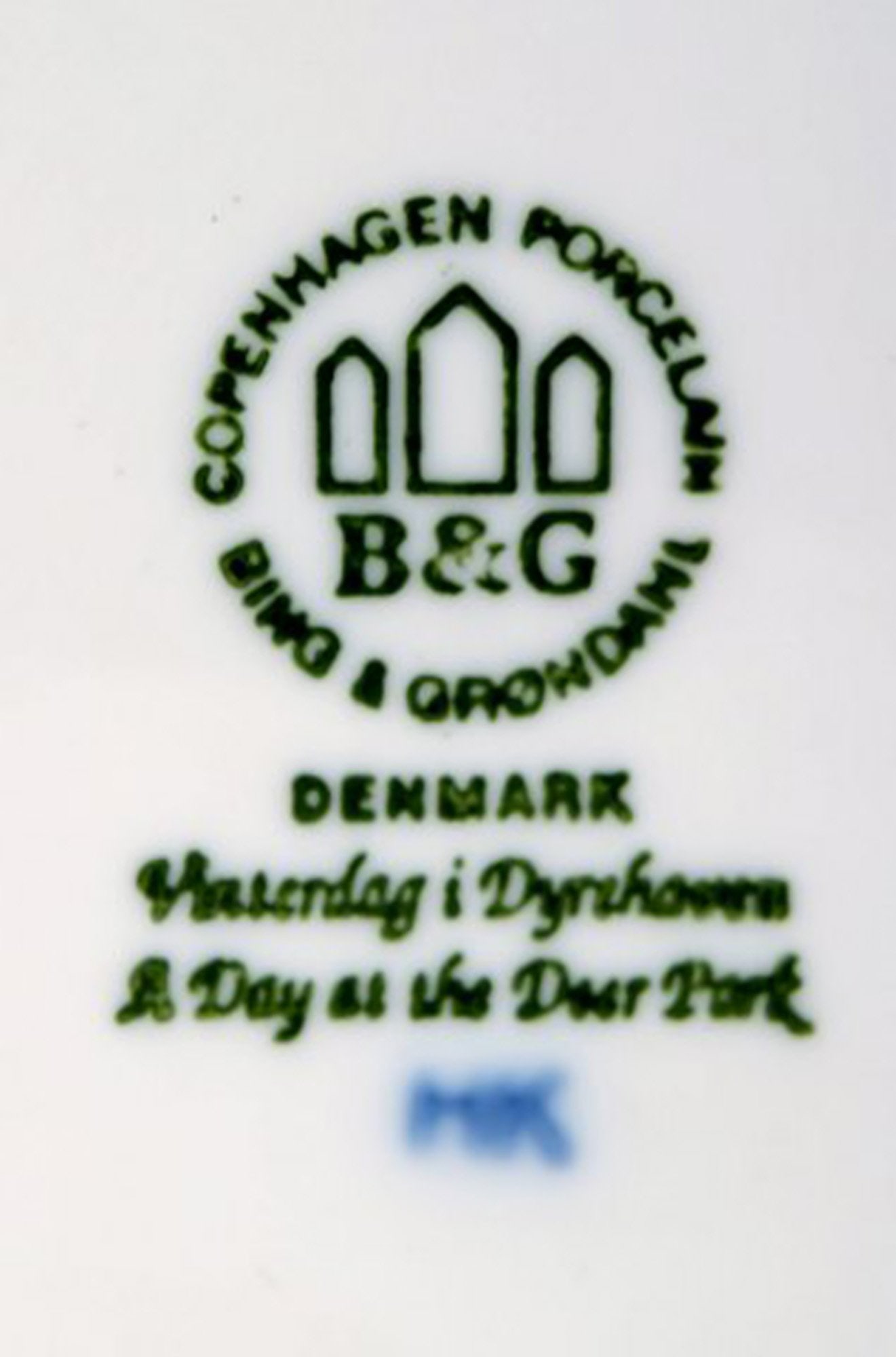 Bing & Grondahl Christmas Plate 1994. "Winter day in the Royal deergarden." Designed by Jørgen - 2