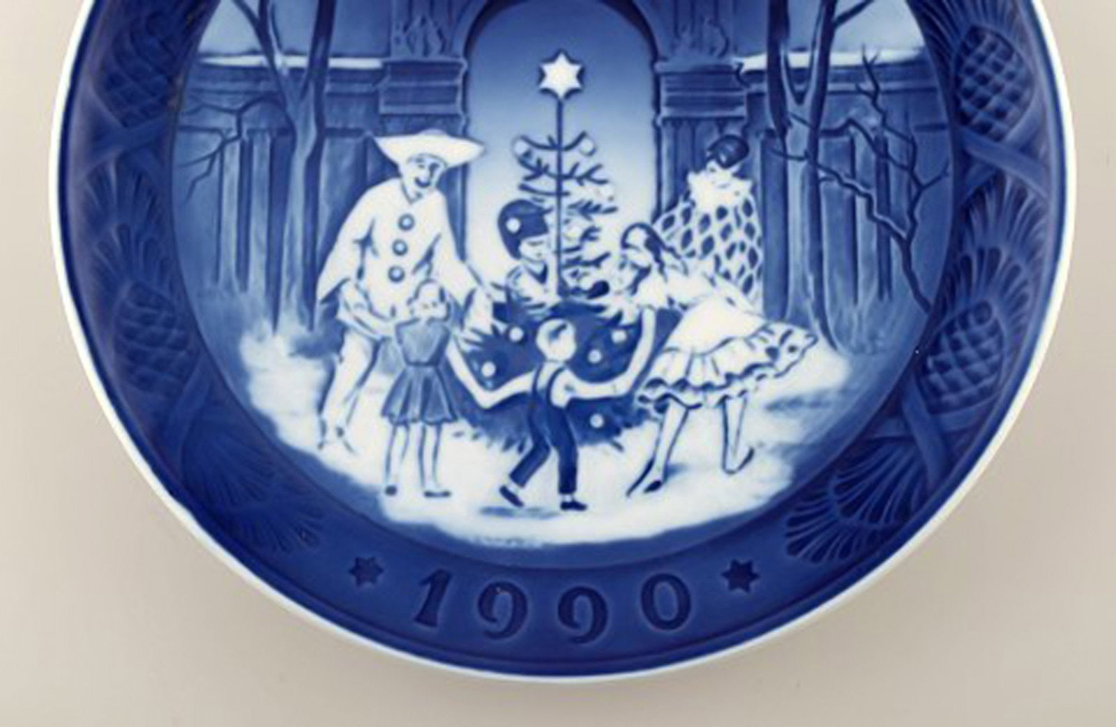 Royal Copenhagen, Christmas plate from 1990. - 3