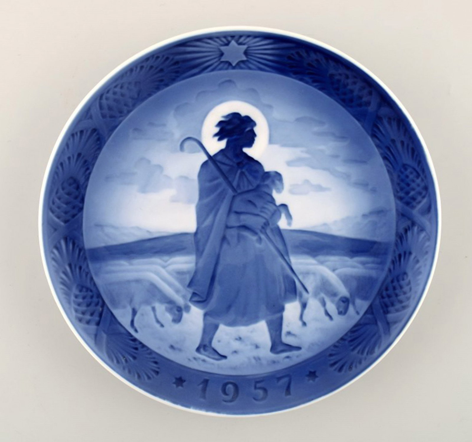 Royal Copenhagen, Christmas plate from 1957.: Brand: Royal Copenhagen Royal Copenhagen, Christmas plate from 1957. Reserve: $42.00 Shipping: Domestic: Shipping rates are determined by destination International: Foreign shipping rates are determin