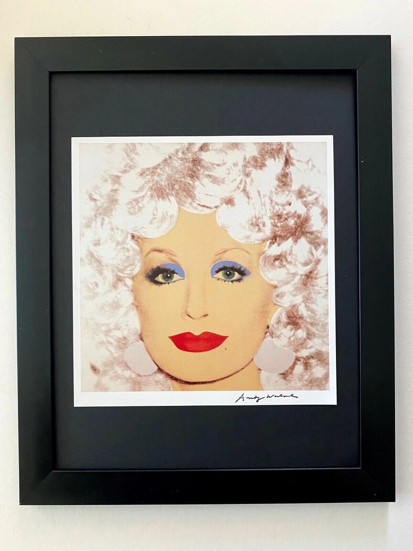 ANDY WARHOL x DOLLY PARTON ICONIC VINTAGE PRINT – SIGNED MOUNTED & FRAMED!: Facsimile Signature in ink Art Print is about 9 X 9 in. This piece is mounted on a 11 x 14 in. black acid free premium heavy black board. FRAMED IN BLACK This is an Original Vintage 1984 Print. Reserv
