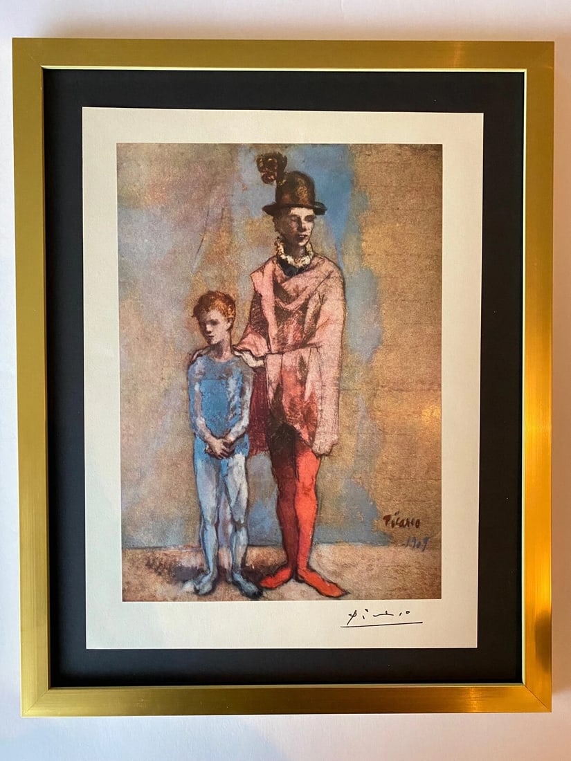PABLO PICASSO+ ORIGINAL 1954 + SIGNED + HAND TIPPED COLOR PLATE Family: Original 1954 Hand Tipped Color Plate After PABLO PICASSO "2 Saltimbanques " FACSIMILE SIGNATURE IN INK Art Print is about 12 X 8 in. PABLO PICASSO 1954 COLOR PLATE HAND TIPPED OVER PAPER This piece h