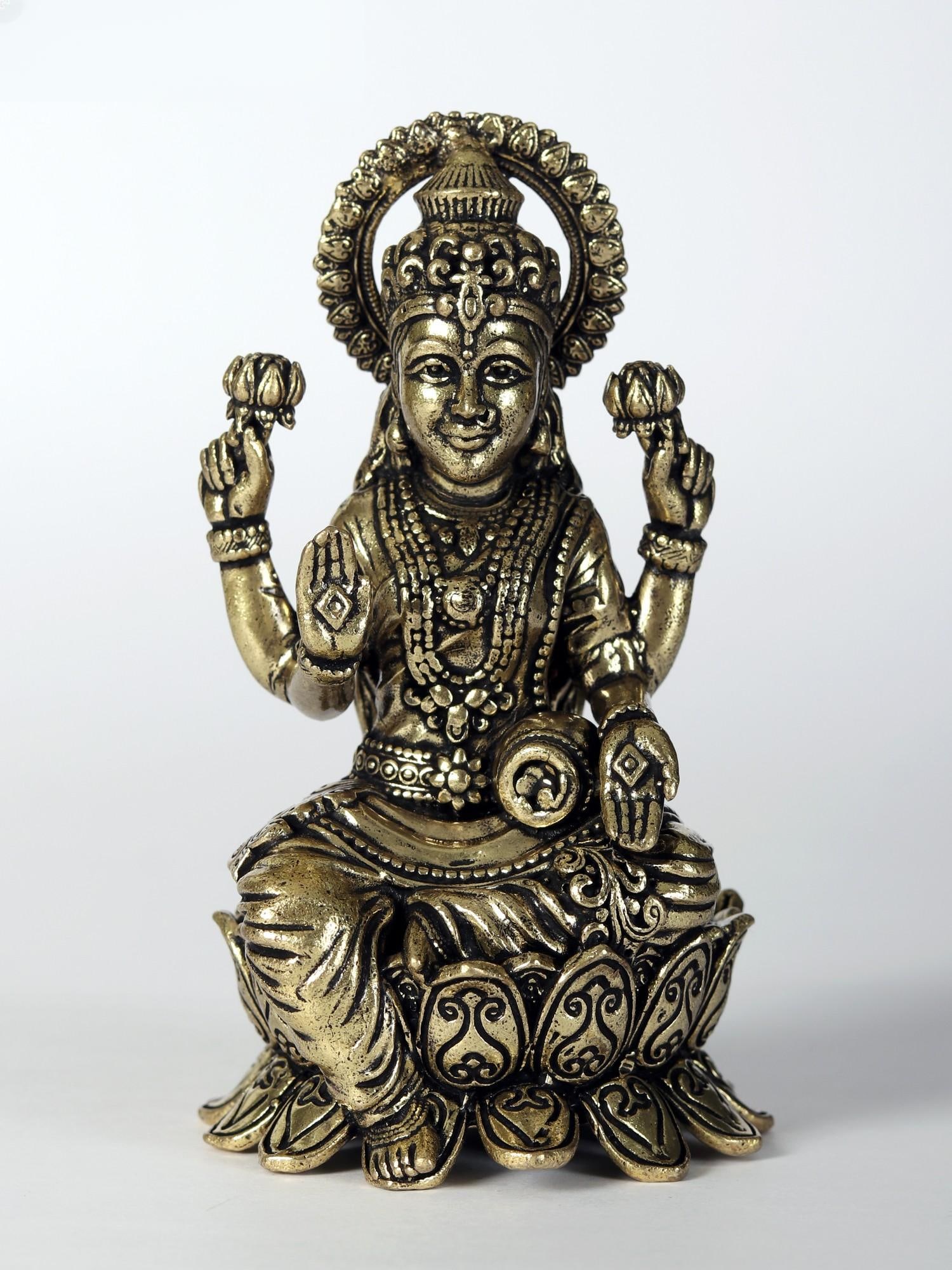 4" Attractive Statue of Goddess Lakshmi Brass Idol: Title: 4" Attractive Statue of Goddess Lakshmi Brass Idol Description: In this brass rendition, Goddess Lakshmi, the ethereal embodiment of wealth and beauty, gracefully adorns the cosmic stage in Lal