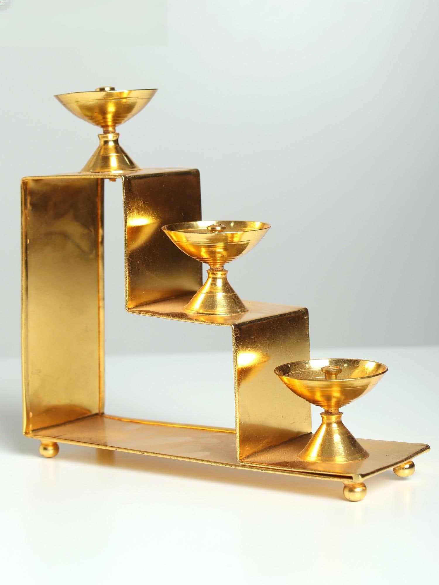Lamps on Multi Steps Stair Stand (1 of 2)