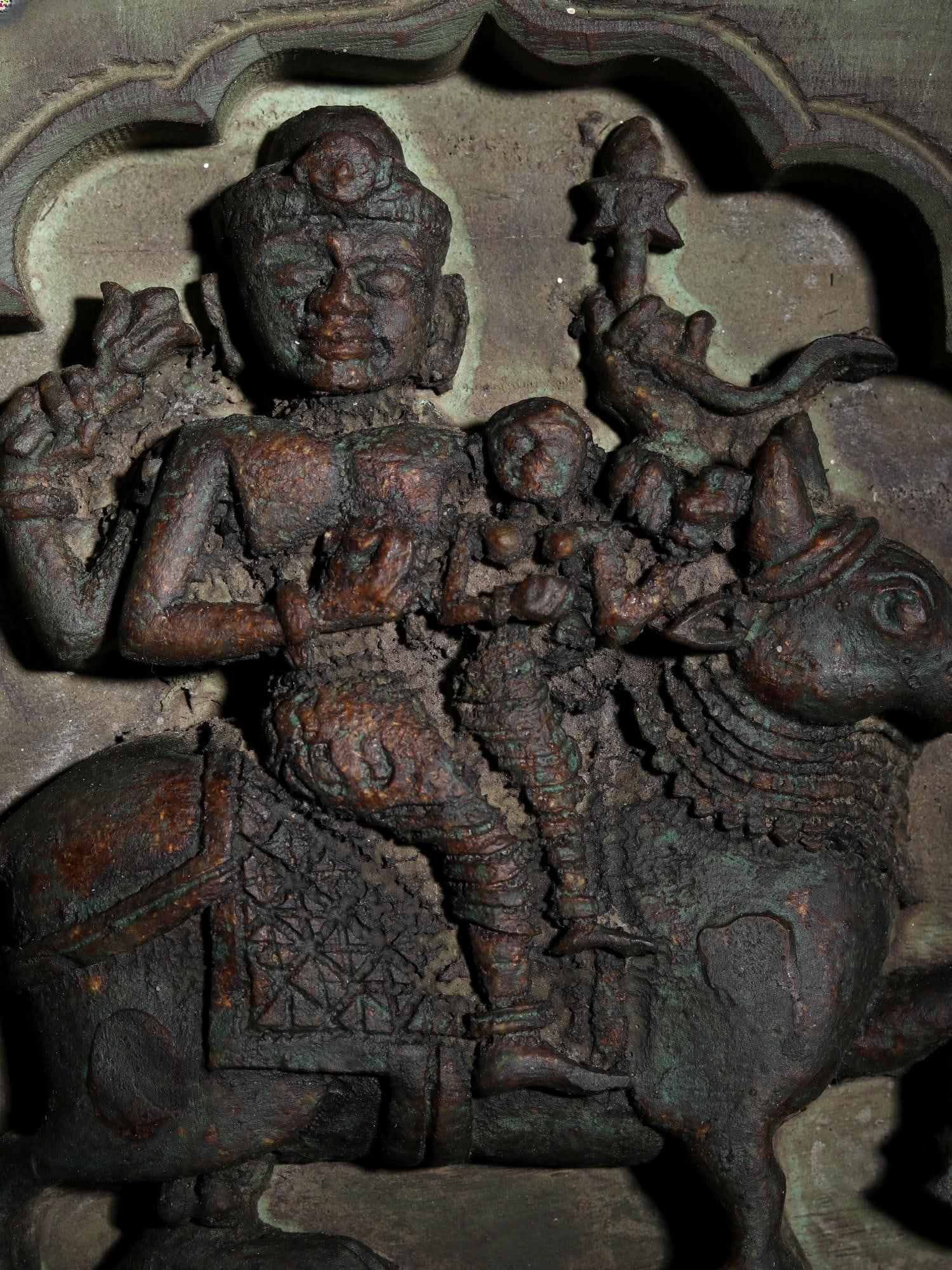 12" Wood Carved Shiva Parvati Seated on Nandi | Wall Hanging - 2