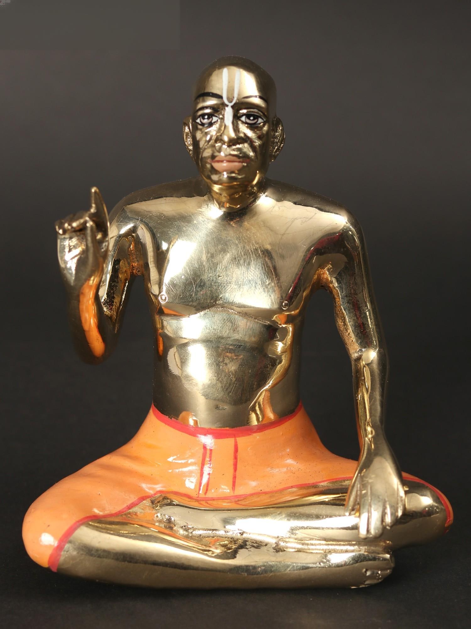 6" Small Swami Prabhupada - Founder of ISKCON | Brass Statue: Title: 6" Small Swami Prabhupada - Founder of ISKCON | Brass Statue Description: Additional Information: Brass Statues Reserve: $160.00 Shipping: Domestic: Flat-rate of $18.00 to anywhere within the
