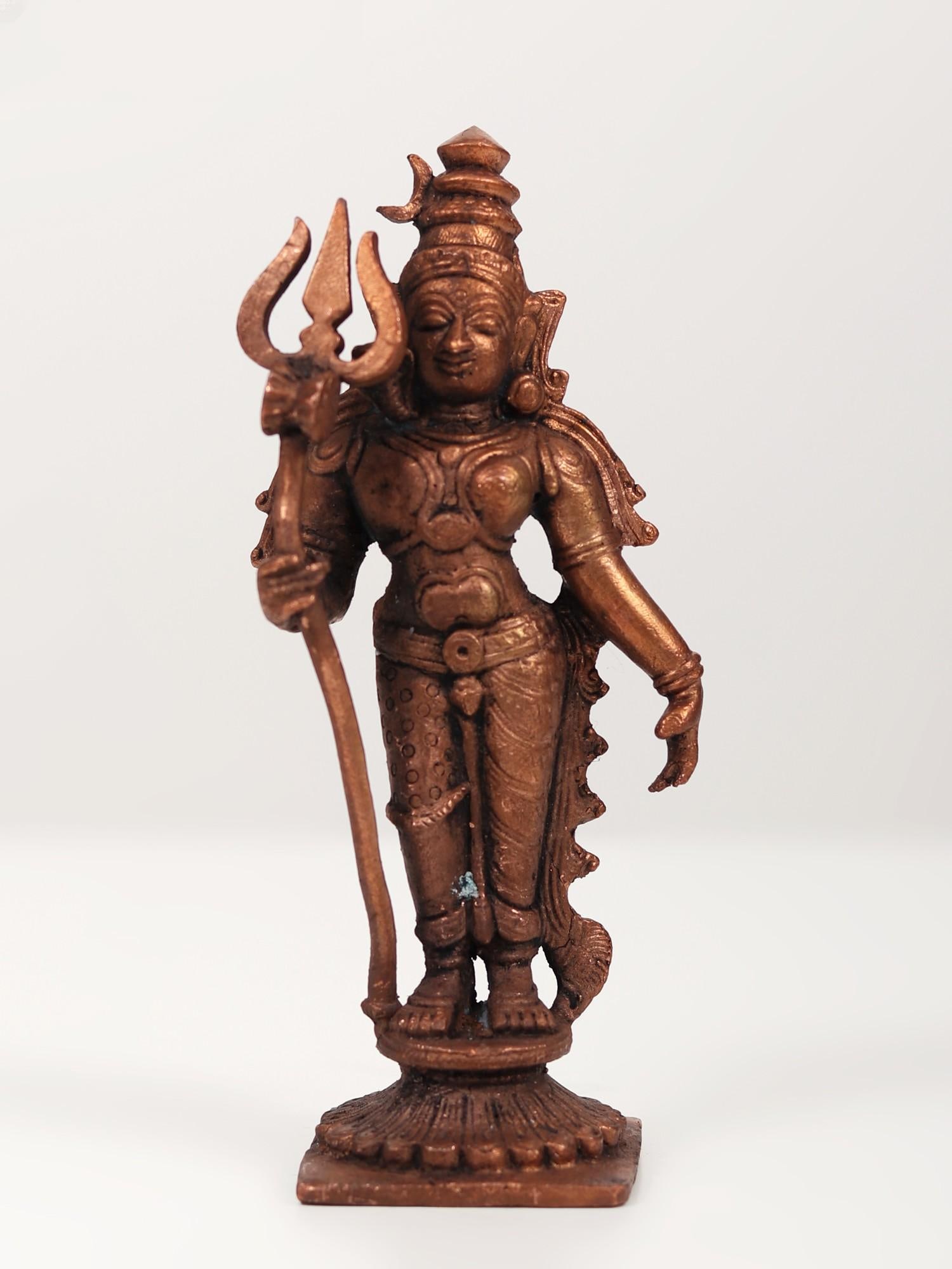 6” Small size Ardhanarishwar Copper Statue: Title: 6” Small size Ardhanarishwar Copper Statue Description: This copper Ardhanarishwar statue beautifully manifests the profound philosophy that male and female are inseparable aspects of the