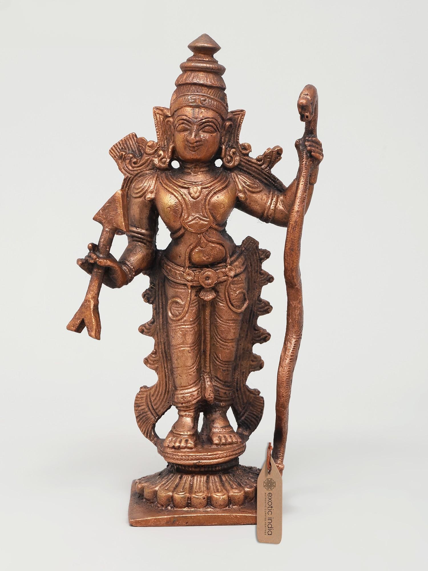 Standing Prabhu Shri Rama | Copper Statue: Title: Standing Prabhu Shri Rama | Copper Statue Description: raamah kamala patra akshah sarva bhuuta mano harah | ruupa daakshinya sampannah prasuuto janaka aatmaje | This Standing Prabhu Shri Rama