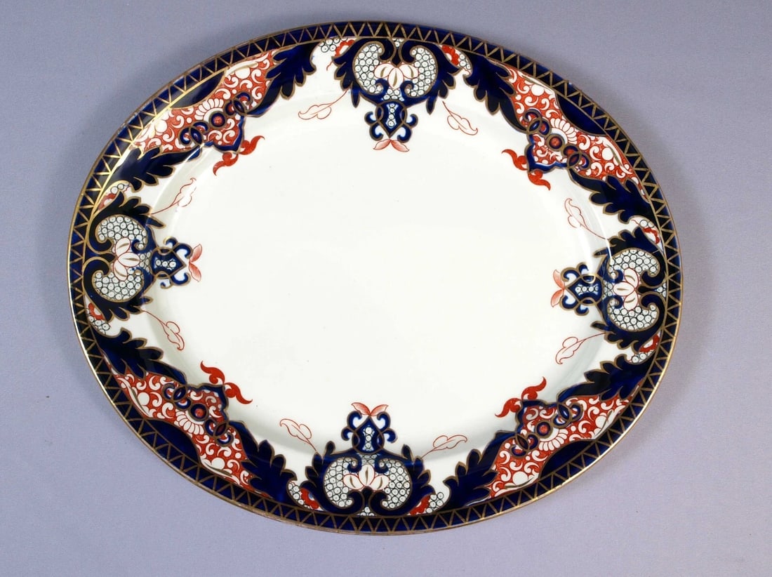 ROYAL CROWN DERBY KINGS IMARI Large Oval Platter 1886 England 1270: A Beautiful Antique Royal Crown Derby Imari Oval Platter in their famous Kings Imari pattern. It is decorated in the Rich Imari 1240 Pattern. This is an Oriental, Imari-Inspired pattern, ornately deco