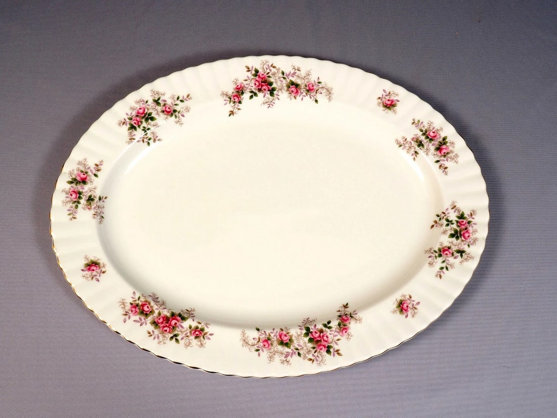 Lavender Rose England Bone China Oval Serving Platter Royal Albert (1 of 4)