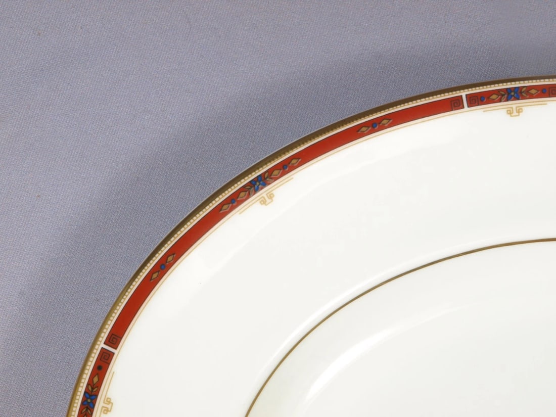 Wedgwood COLORADO Vintage England Oval Serving Platter PERFECT: This is an exceptional large Oval Platter made by Wedgwood in the stylish Colorado pattern. It features a gold rim and red band. Absolutely stunning The platter is properly marked. The platter is 14 1