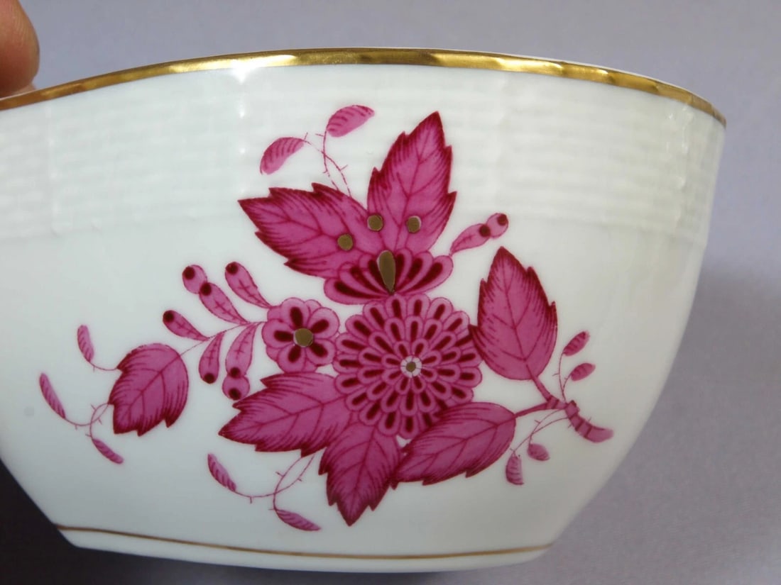 Herend Hungary Chinese Bouquet Raspberry LARGE Bon Bon Heart Shaped Box 6000/AP - 4