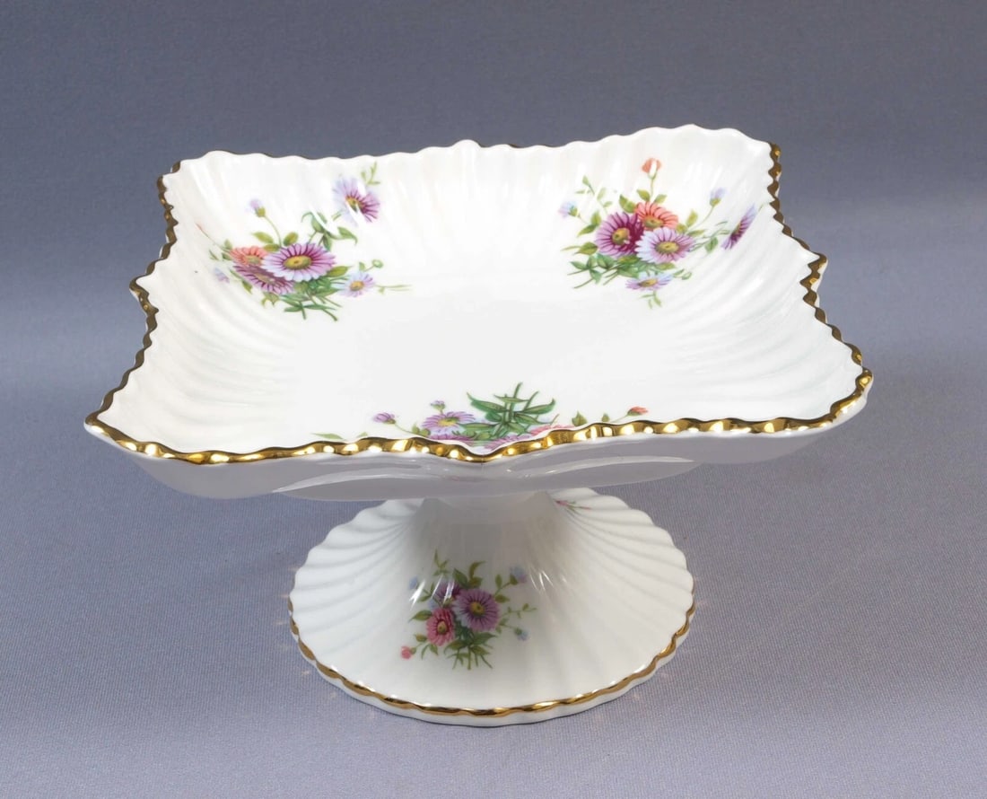 HAMMERSLEY Taza Pedestal Footed Cake Stand Dish Tray 4149 Flowers Purple Mums (1 of 5)