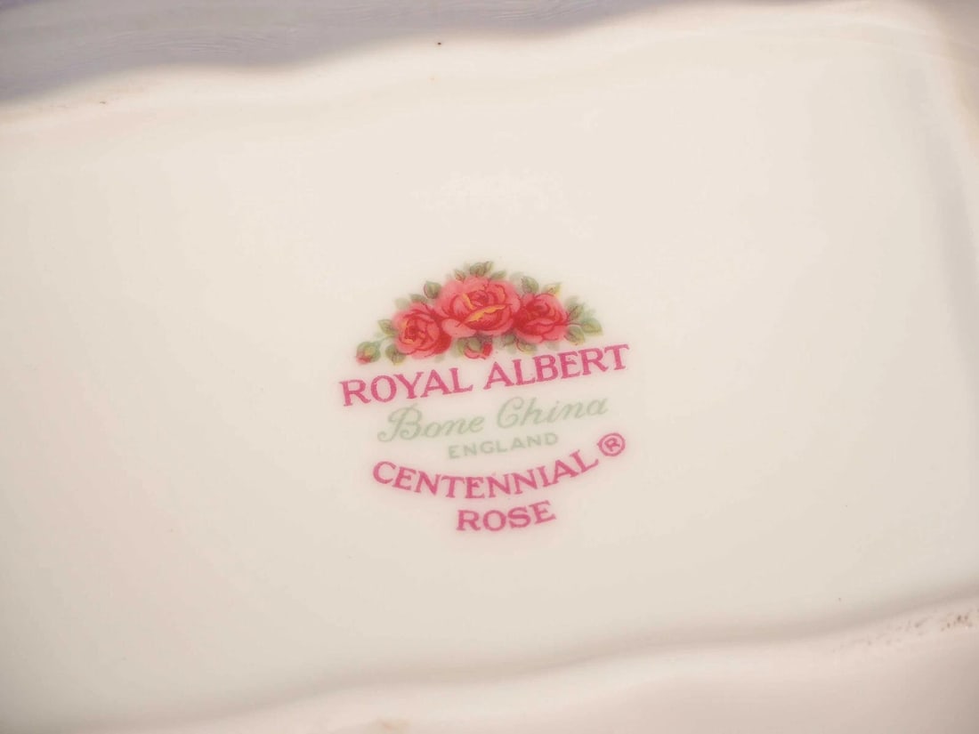 Royal Albert Centennial Serving Nut Relish Dish Tray Sweet Meat Rectangle Canada - 3