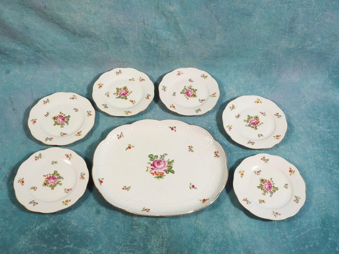 HEREND Hungary Rare Vintage Dessert Plates with Oval platter Porcelain - 2