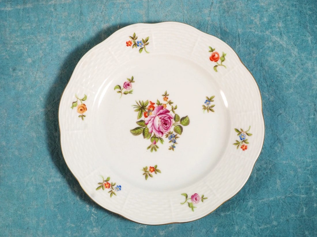 HEREND Hungary Rare Vintage Dessert Plates with Oval platter Porcelain - 4