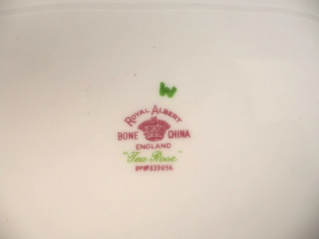 Royal Albert Yellow Tea Rose Bone China Oval Serving Platter England - 4