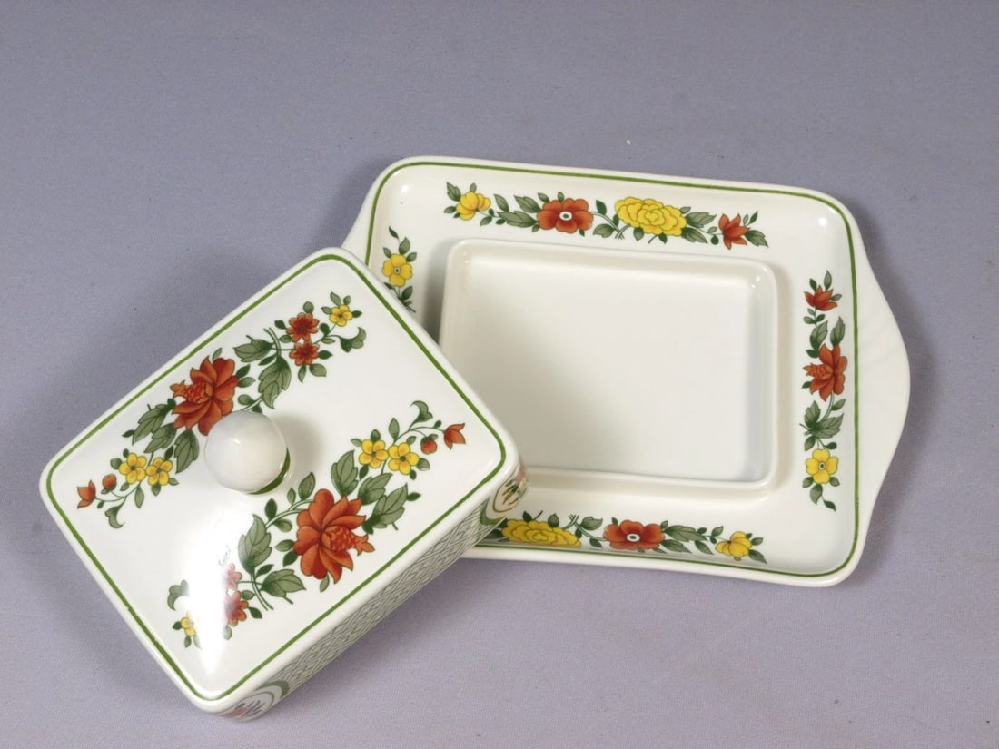 Villeroy & Boch Summer Day Butter Dish Dome Underplate Germany Vintage: This is a lovely Butter dish . The dish is made by Villeroy & Boch in Germany, in the lovely Summer Day pattern. It is properly marked with Villeroy & Boch backmark. The pattern features red and yello