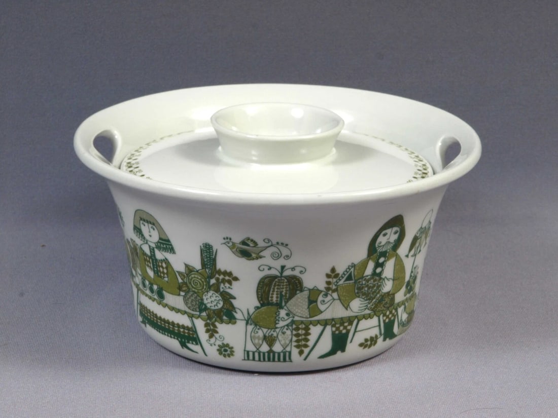 Figgjo Flint Norway MARKET Casserole Dish Lid Tureen Serving Bowl Vintage: This is a Casserole Dish/Tureen, made in Norway by Figgjo Flint in MARKET pattern. The pattern features green market scenes. The dish is 7 1/4" in diameter at the rim and 3 1/2" tall to the rim. It