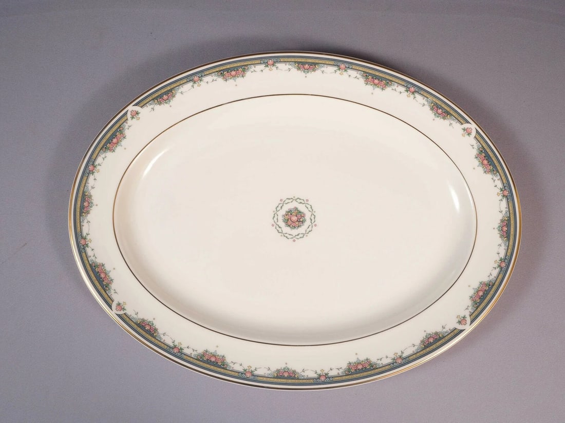 Royal Doulton Salisbury England Vintage Oval Turkey Meat Serving Platter: This is a rare and gorgeous Oval Serving Platter It is from the Salisbury pattern by Royal Doulton - Made in England. The platter is properly marked with the Royal Doulton mark and name of the pattern
