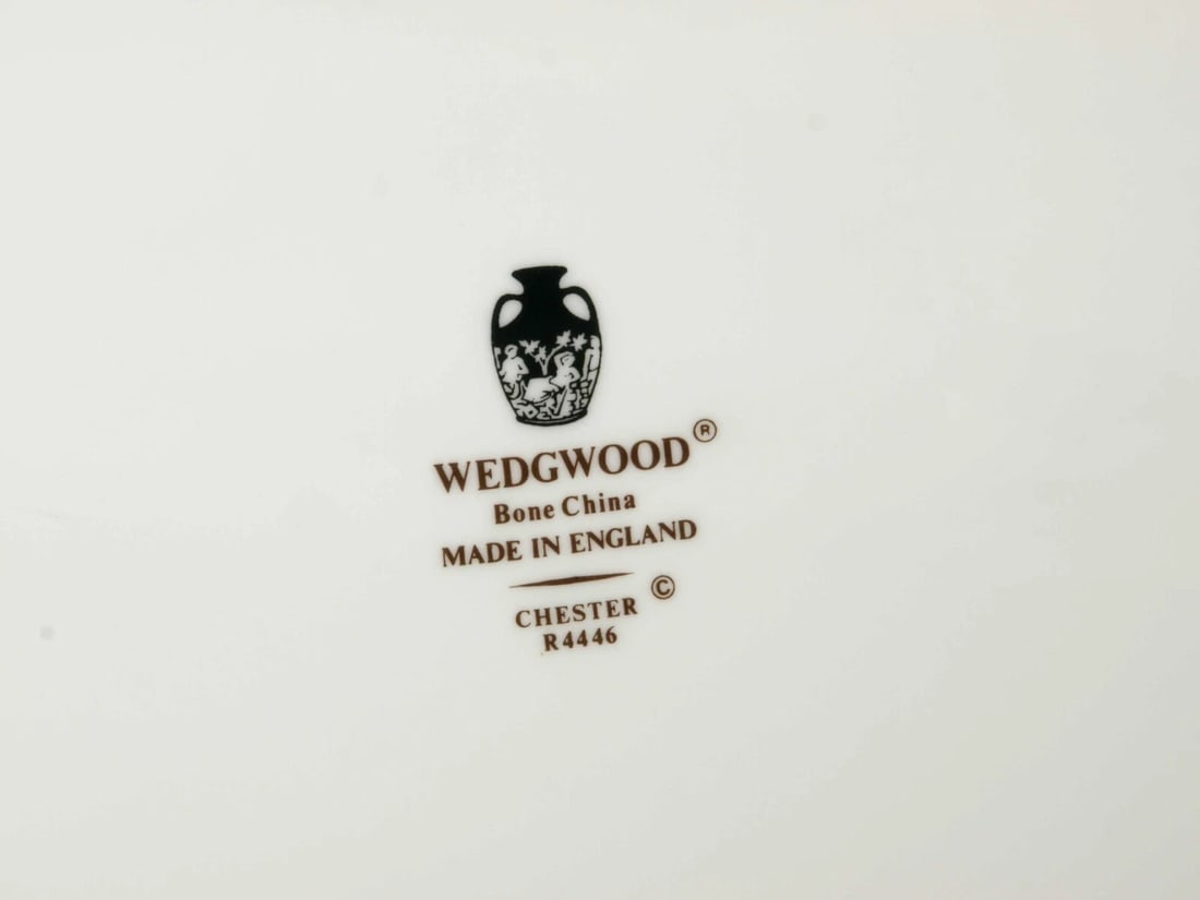 Wedgwood Chester Oval Serving Meat Platter England Green Gold R4446 - 4