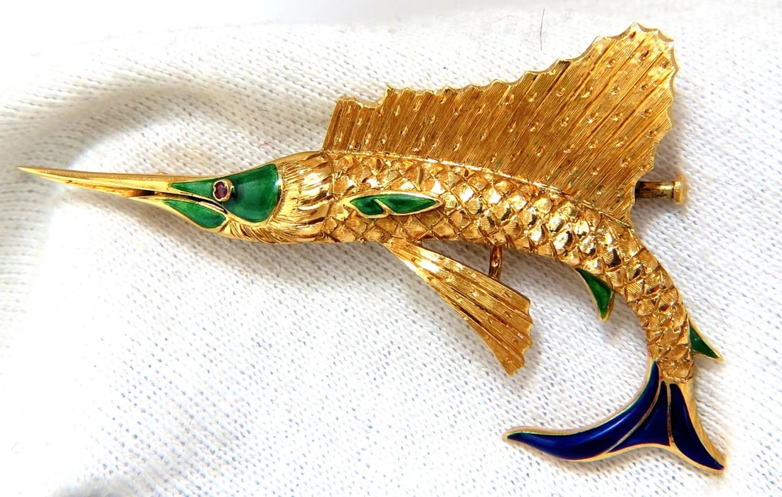 Art Deco Prime swordfish marlin brooch Enamel 14kt**: Title: Art Deco Prime swordfish marlin brooch Enamel 14kt** Description: MAGNIFICENT JEWELS Art Deco Ocean Custom Handmade Engraving / Enameling details 3D domed effect Measures: 2.6 inch X 1.50 inch 