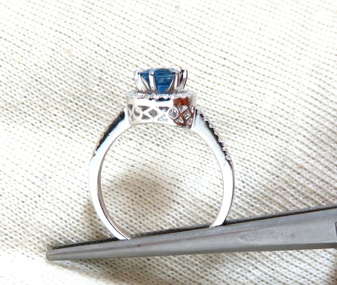 1.22ct Natural Blue Sapphire Halo Cluster Ring 14 Karat** - 3