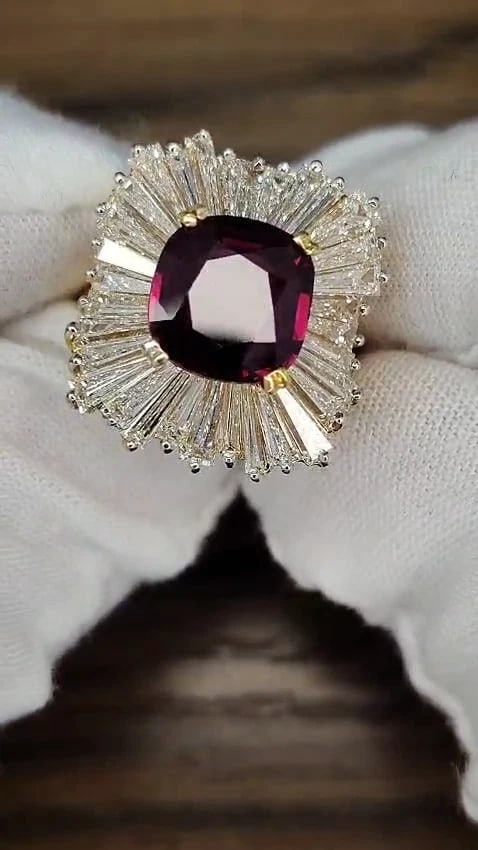 GIA Certified 5.08ct. Natural Ruby Diamonds ring 18kt Ballerina Prime *v - 2