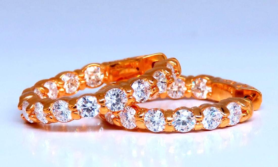 2.61ct Natural Round Diamond hoop earrings 14kt 23mm button & share prong**: Title: 2.61ct Natural Round Diamond hoop earrings 14kt 23mm button & share prong** Description: Quarter sized natural diamond hoop earrings. Sharing prong design 2.61 carat round brilliant diamonds G 