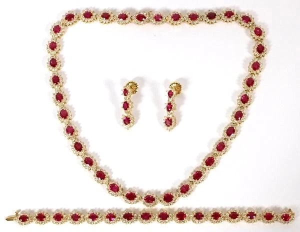 GIA Certified 67.20ct No Heat Ruby Diamond Necklace Bracelet Earrings ** - 3
