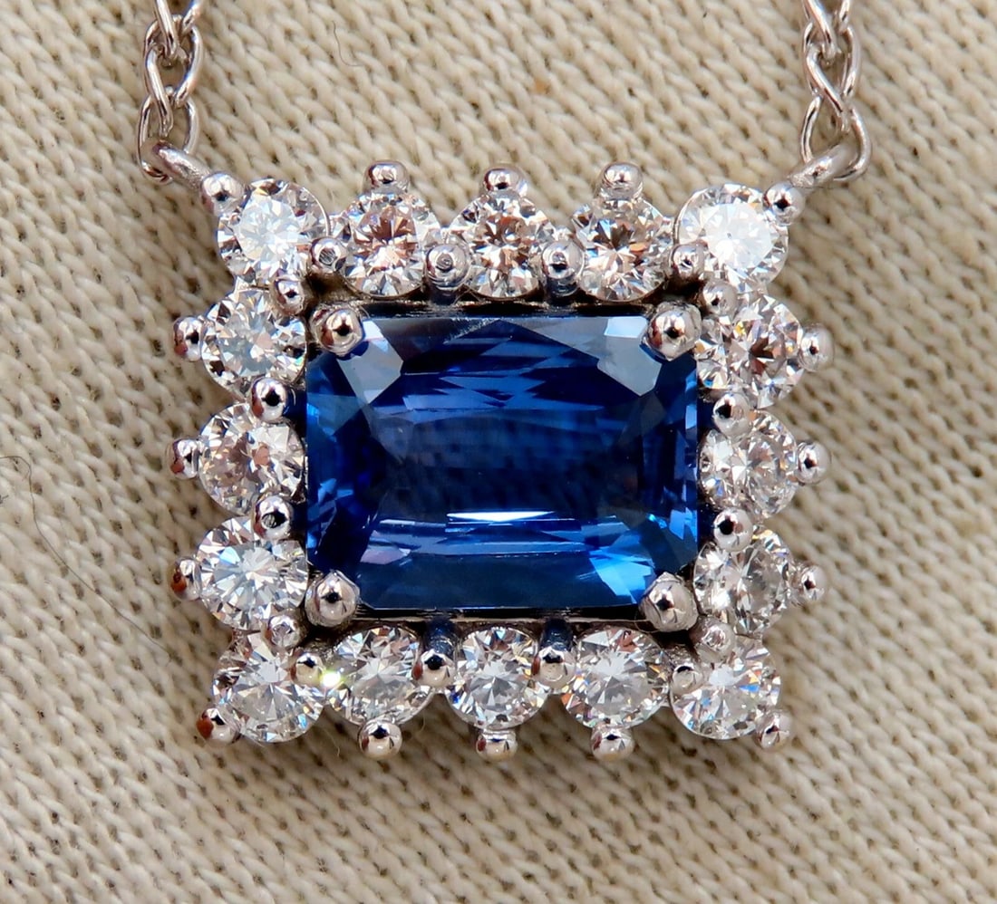 GIA Certified 3.18ct Natural No Heat Blue Sapphire Diamonds Necklace 14kt **: Title: GIA Certified 3.18ct Natural No Heat Blue Sapphire Diamonds Necklace 14kt ** Description: MAGNIFICENT JEWELS GIA Certified: 3.18ct. Natural Sapphire Necklace Report# 7311141133 Clean clarity & 