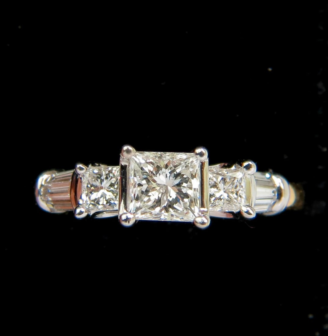 1.30CT CLASSIC PRINCESS NATURAL DIAMOND RING 14KT I/SI-2** - 9