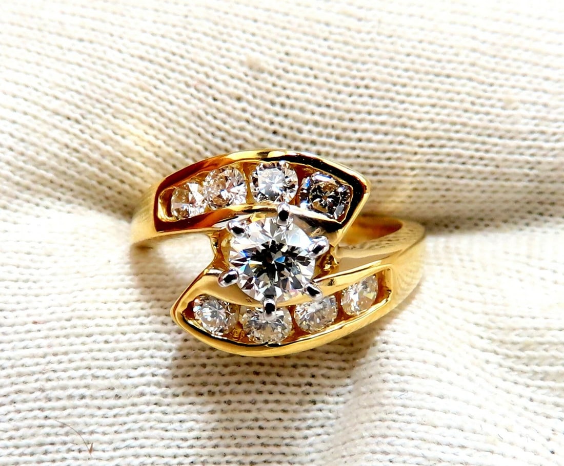 GIA Certified 1.40ct round cut diamond Crossover Engagement Ring 14 Karat** - 6