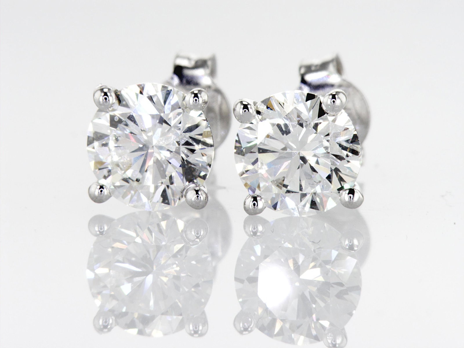 3.01cttw Natural Diamond & Natural Diamond Earrings 14K White Gold 1.41 gr - 2