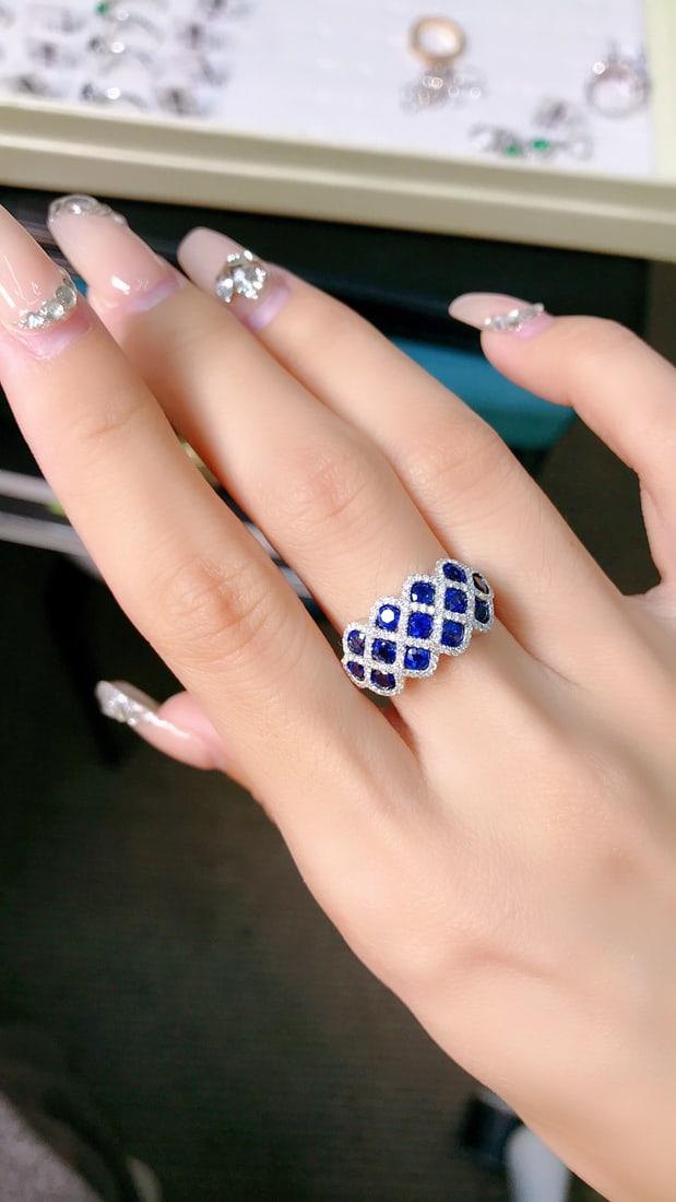 14K GOLD 2.50 CTW VIVID BLUE NATURAL SAPPHIRE & DIAMOND RING - 3