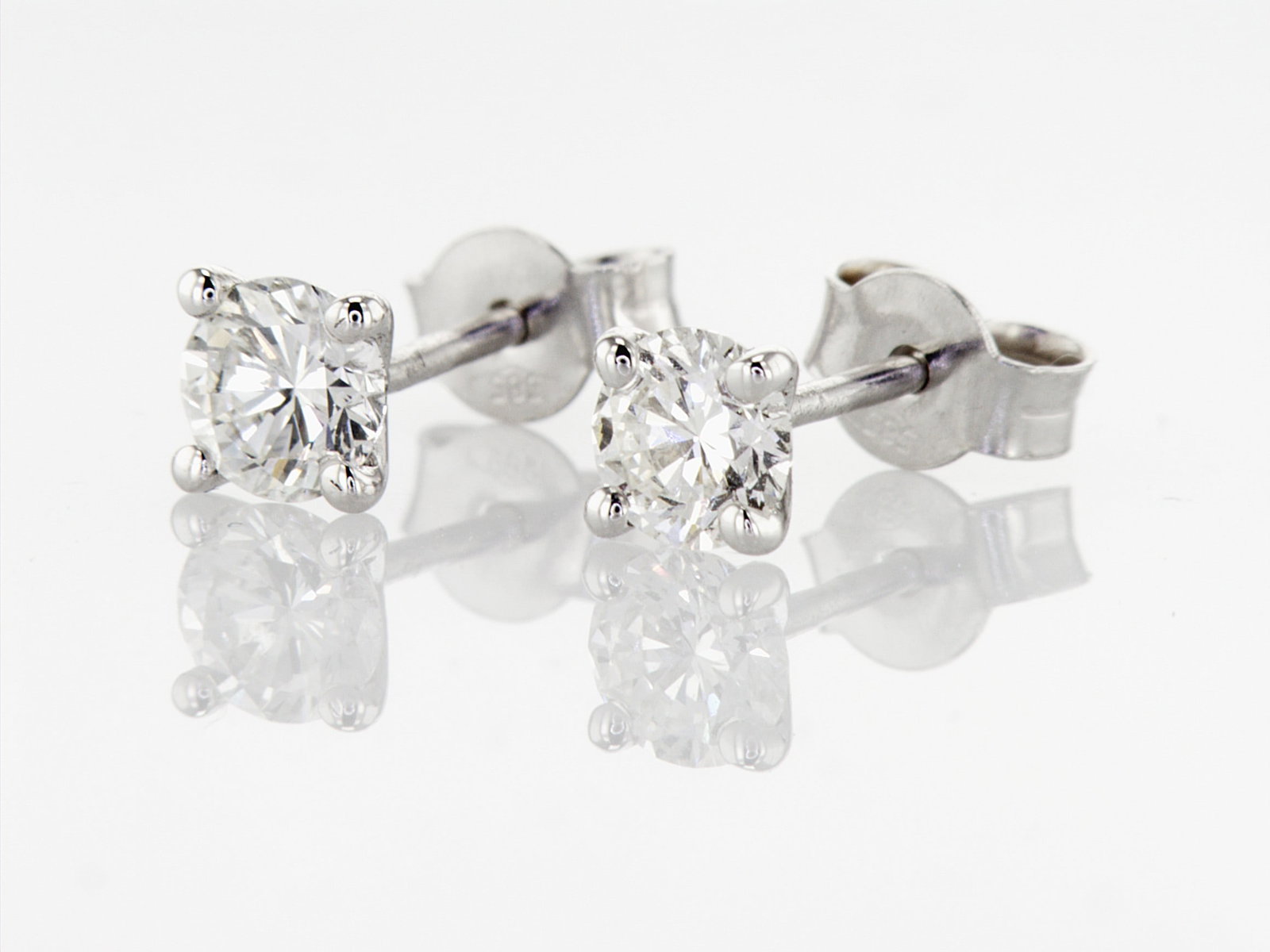 0.45cttw Natural Diamond Earrings 14K White Gold 1.21 gr - 3