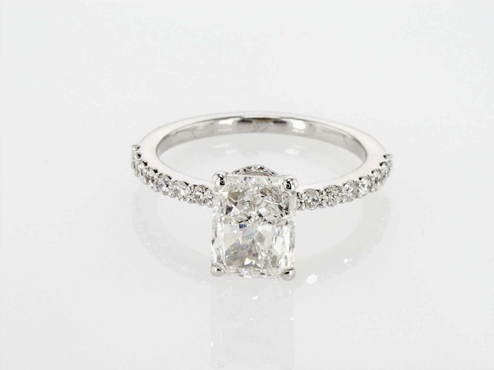 2.35cttw Natural Diamond & Natural Diamond Ring 14K White Gold 2.79 gr - 3